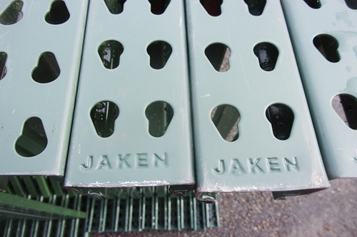 Jaken Teardrop Rack